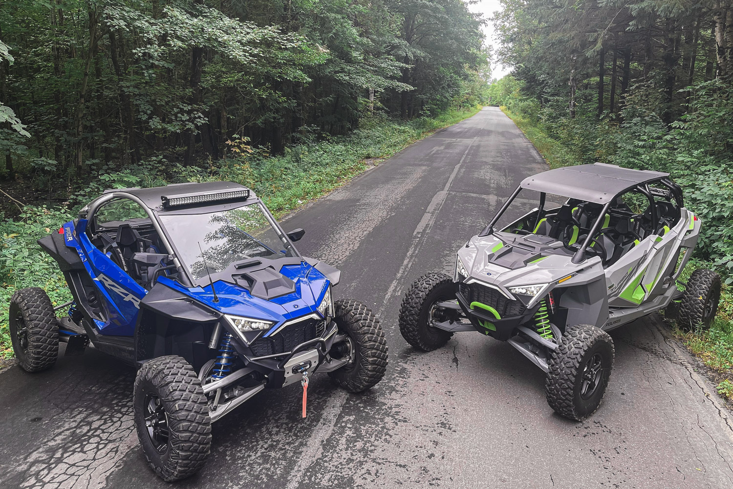 RZR PRO R vs RZR Turbo R 4 DRAG RACE! Dirt Trax Online