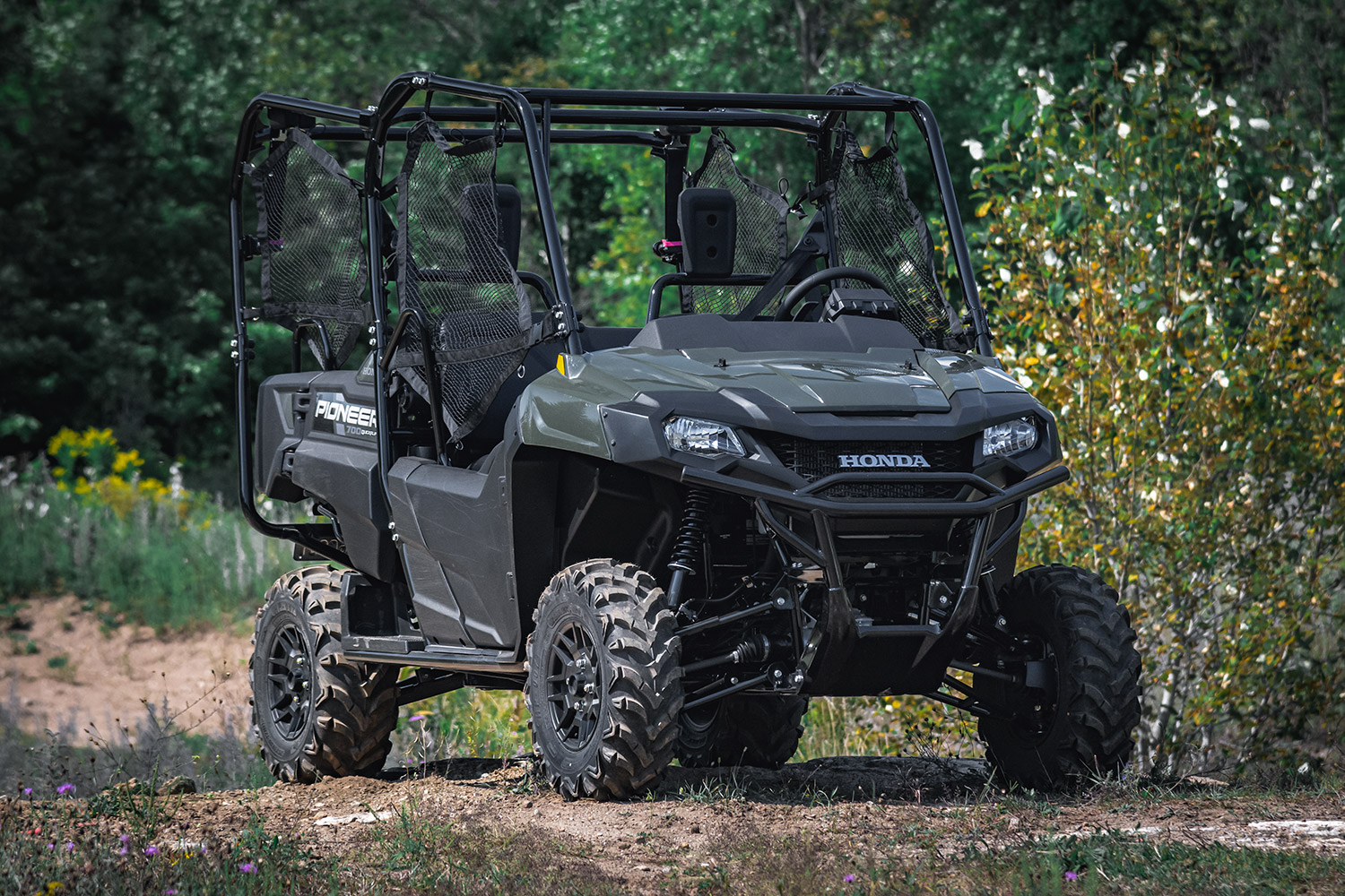 2025 Honda Pioneer 7004P DLX Performance Review
