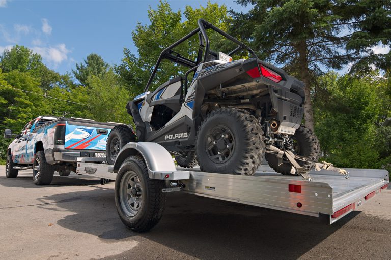 TRITON TILT TRAILER