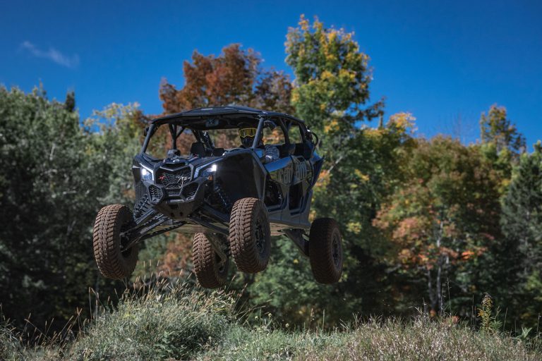 Can Am Maverick Max X RS Turbo RR with Smart-Shox