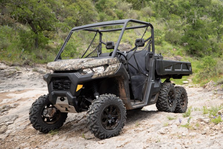 The 2020 Can Am Defender HD10 6×6 Is Pretty Amazing!