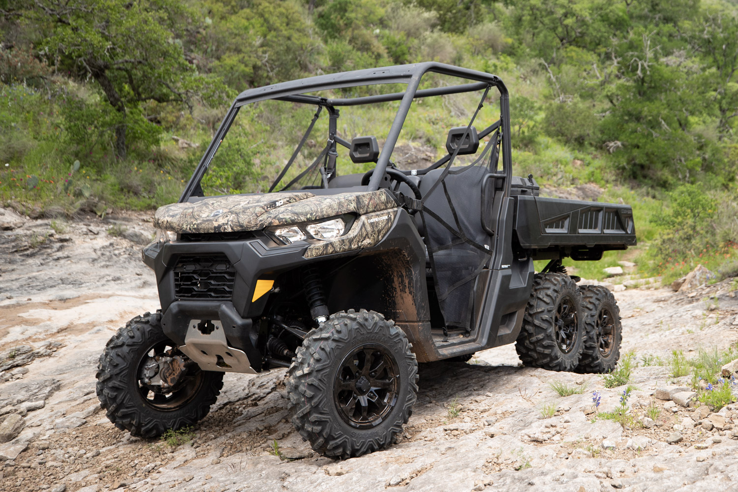 The 2020 Can Am Defender HD10 6x6 Is Pretty Amazing! - Dirt 